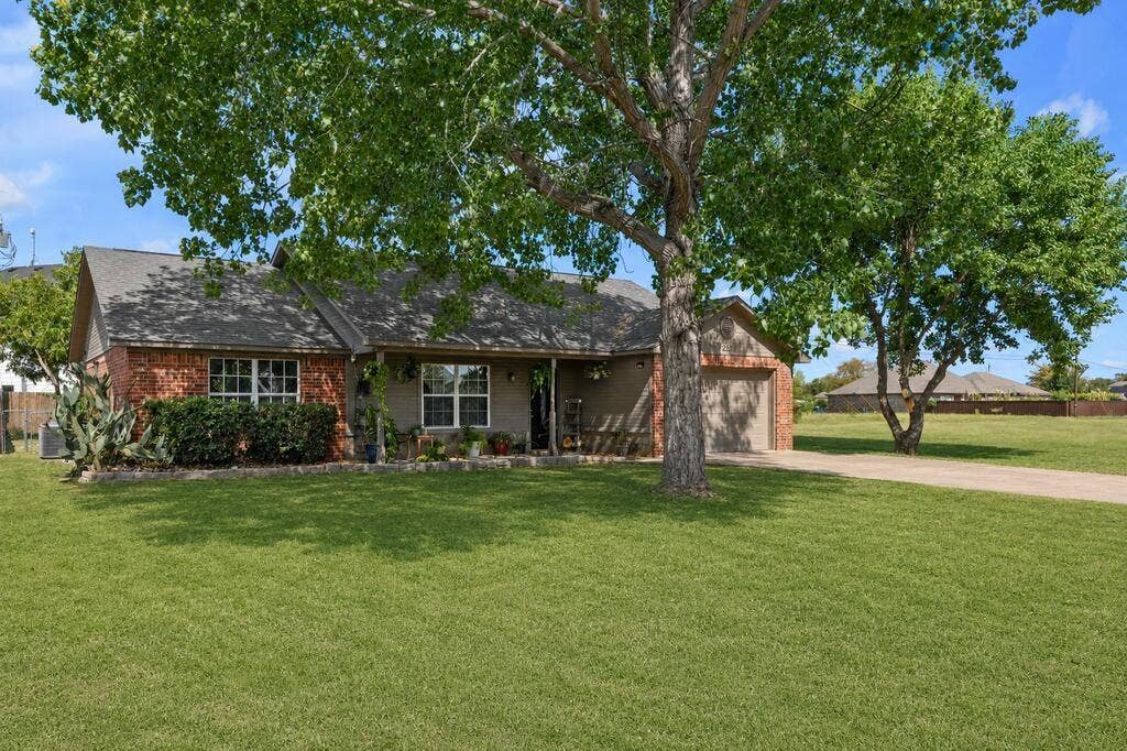 239 Seacraft Drive, Gun Barrel City, TX 75156 239 Seacraft Drive, Gun Barrel City, TX 75156