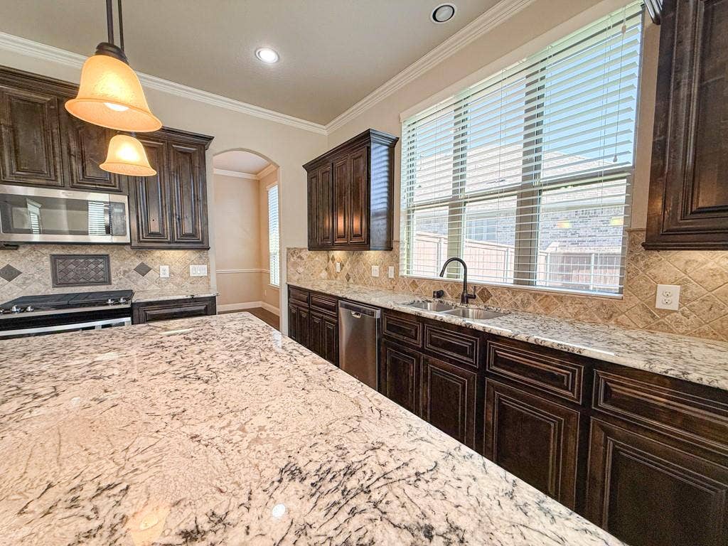 2100 Grant Park Way, Prosper, TX 75078 2100 Grant Park Way, Prosper, TX 75078
