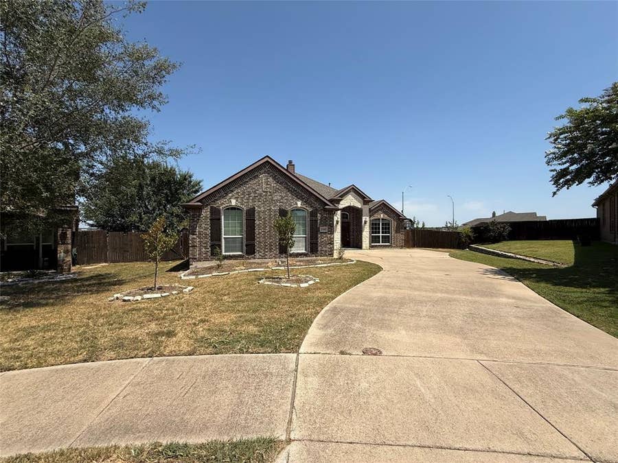 Property photo for 8300 Blue Periwinkle Lane, Fort Worth, TX