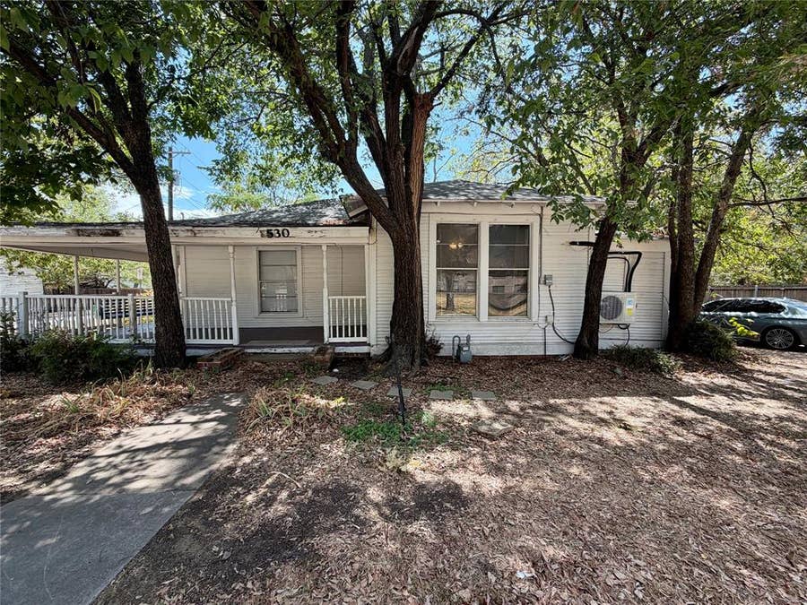 Property photo for 530 Schmitz Street, Denton, TX