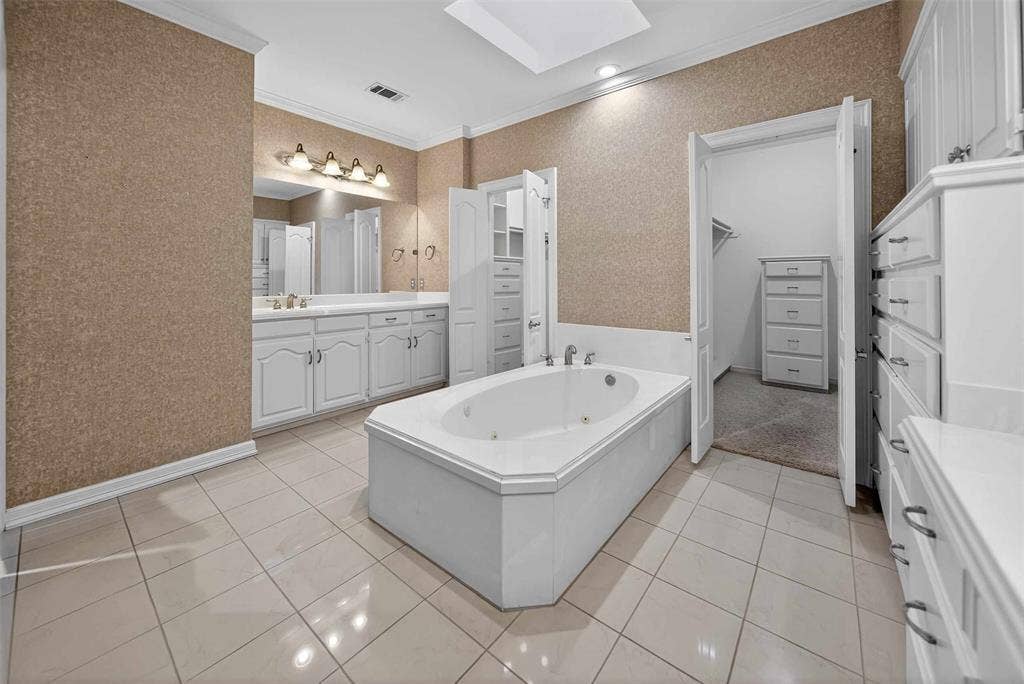 504 Hyde Park Drive, Tyler, TX 75701