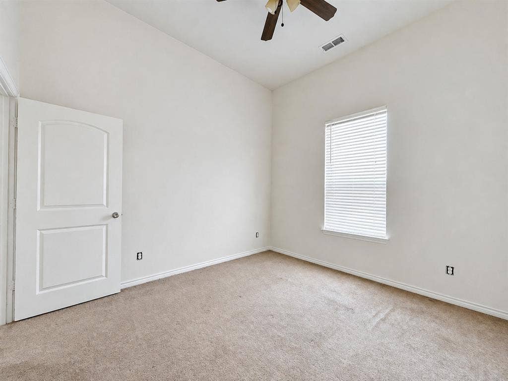 2361 Novin Drive, Irving, TX 75062 2361 Novin Drive, Irving, TX 75062