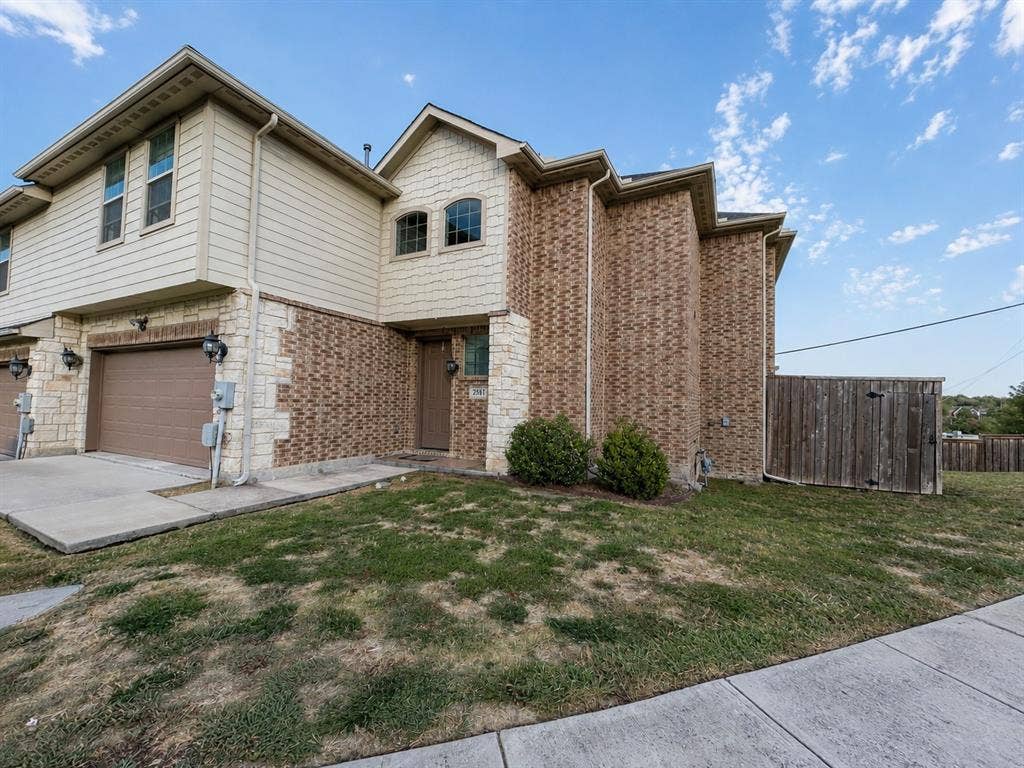 2361 Novin Drive, Irving, TX 75062 2361 Novin Drive, Irving, TX 75062