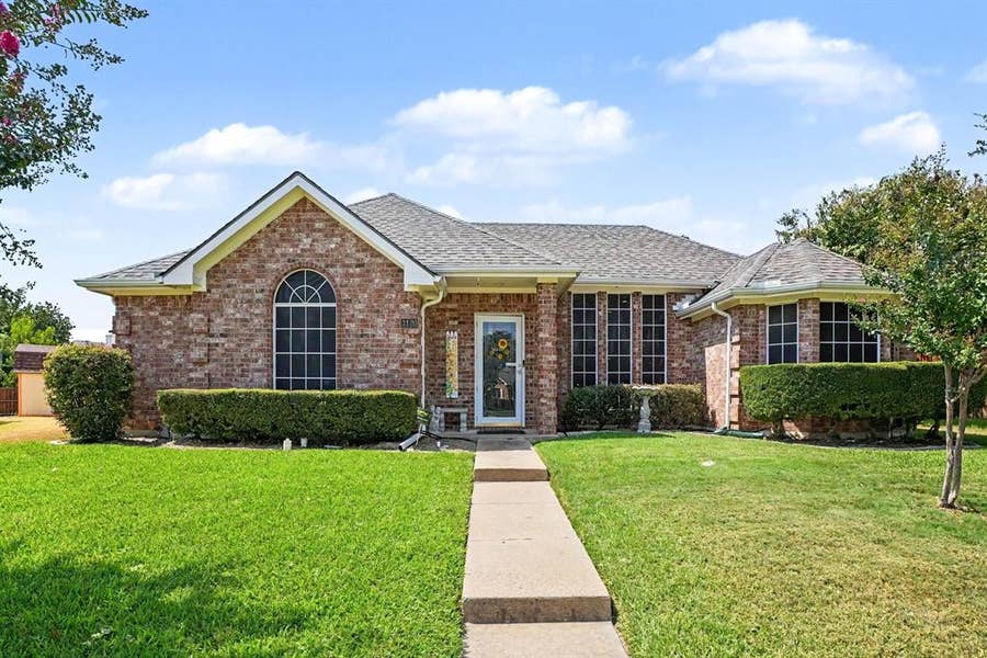 Property photo for 3120 Greenfield Court, Mesquite, TX