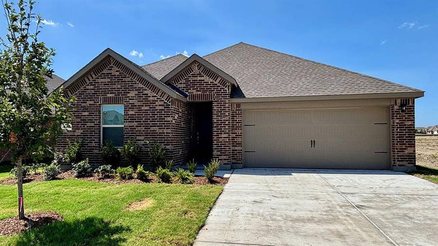 Property photo for 129 Lantern Road, Caddo Mills, TX