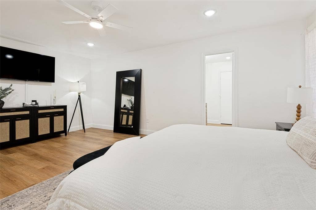 2257 Bolden Road, Irving, TX 75060 2257 Bolden Road, Irving, TX 75060