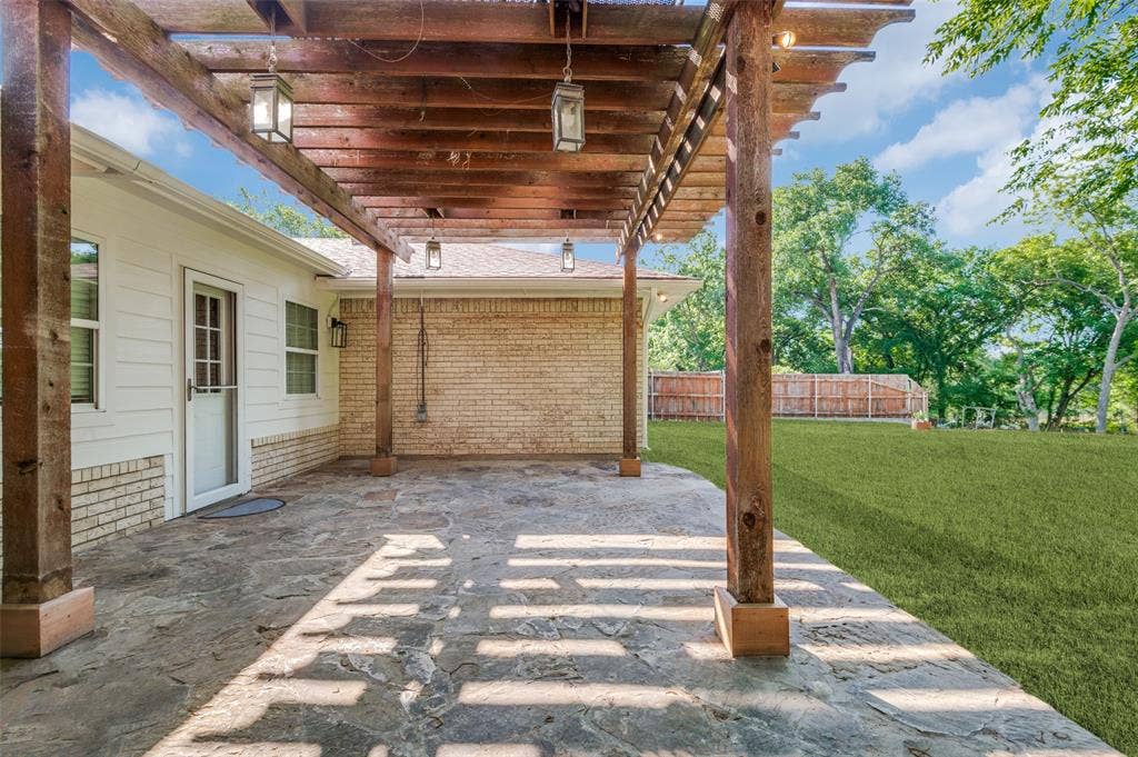 2257 Bolden Road, Irving, TX 75060 2257 Bolden Road, Irving, TX 75060