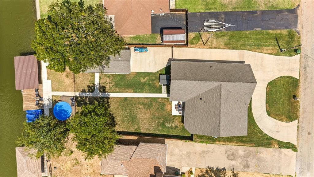4100 Apache Trail Court, Granbury, TX 76048