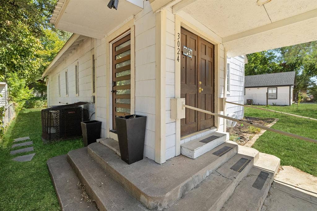 3024 Conklin Street, Dallas, TX 75212 3024 Conklin Street, Dallas, TX 75212