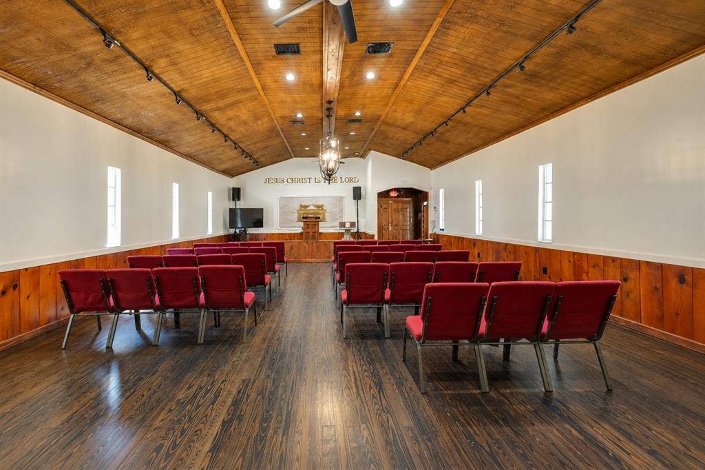 3024 Conklin Street, Dallas, TX 75212 Main Room