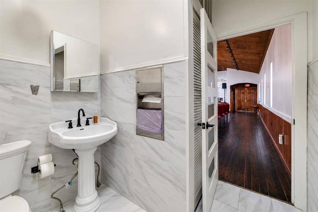 3024 Conklin Street, Dallas, TX 75212 3024 Conklin Street, Dallas, TX 75212