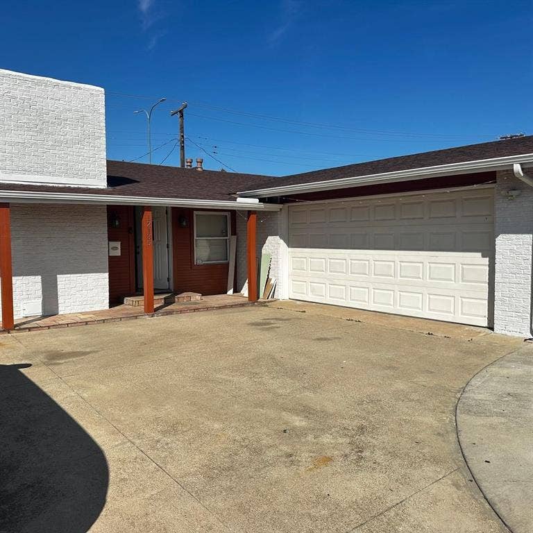 Property photo for 12135 High Meadow Drive, Dallas, TX