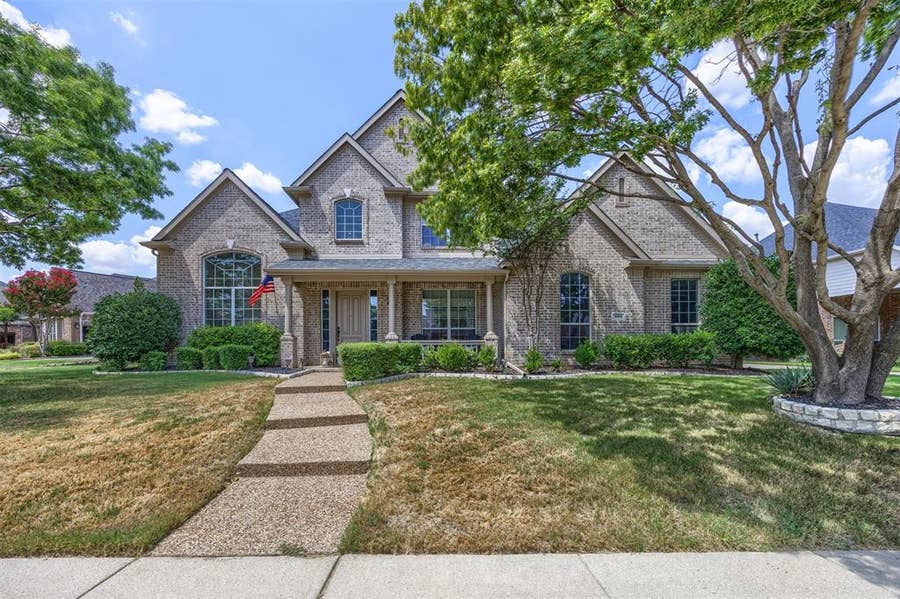 Property photo for 908 Woodhaven Drive, McKinney, TX