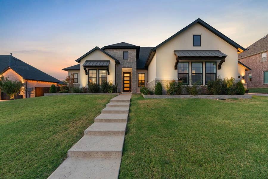 Property photo for 11508 Hickory Falls Drive, Argyle, TX
