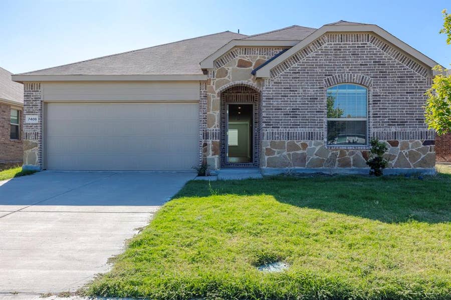 Property photo for 2406 Bold Venture Drive, Forney, TX