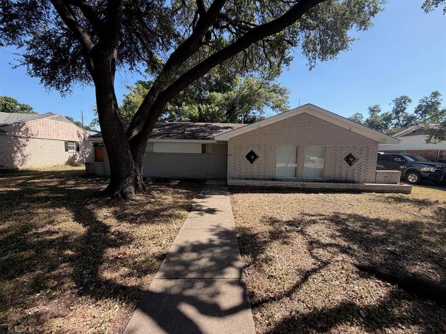 Property photo for 434 E Spring Valley Road, Richardson, TX