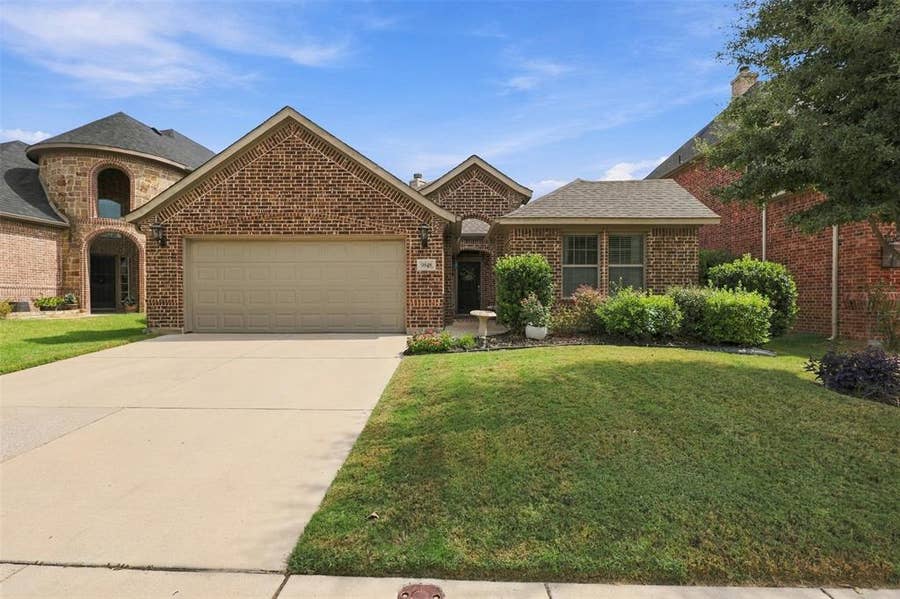 Property photo for 9848 Brazoria Trail, Fort Worth, TX