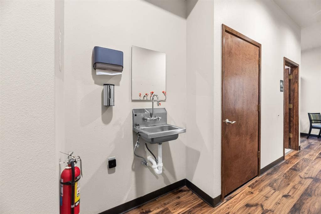6313 Preston Road, #200, Plano, TX 75024 6313 Preston Road, #200, Plano, TX 75024