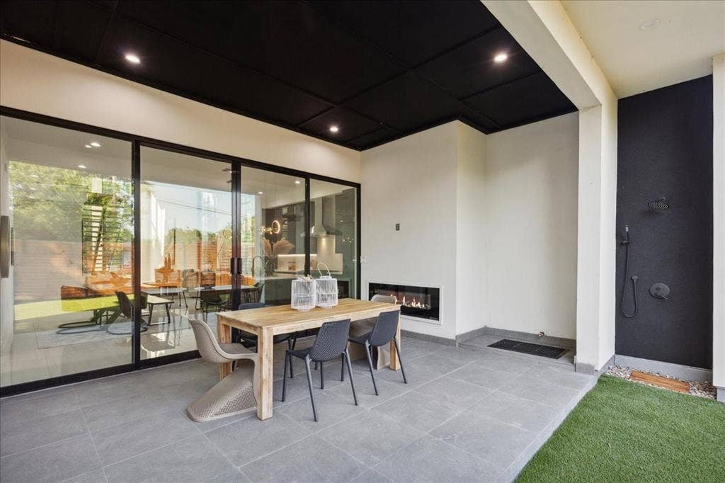 3828 Eaton Drive, Dallas, TX 75220 3828 Eaton Drive, Dallas, TX 75220
