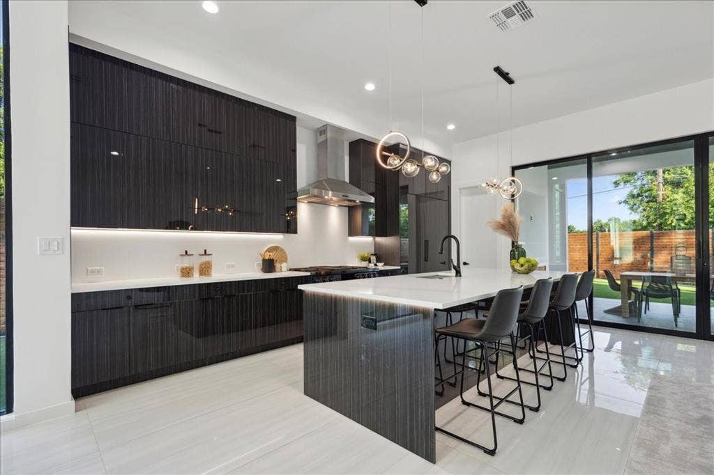 3828 Eaton Drive, Dallas, TX 75220 3828 Eaton Drive, Dallas, TX 75220