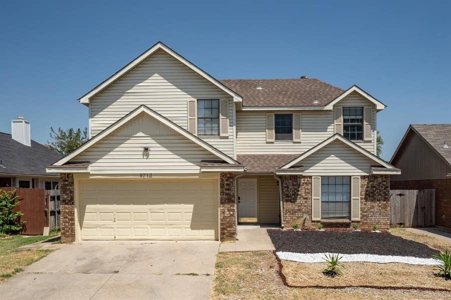 Property photo for 8713 Elbe Trail, Fort Worth, TX