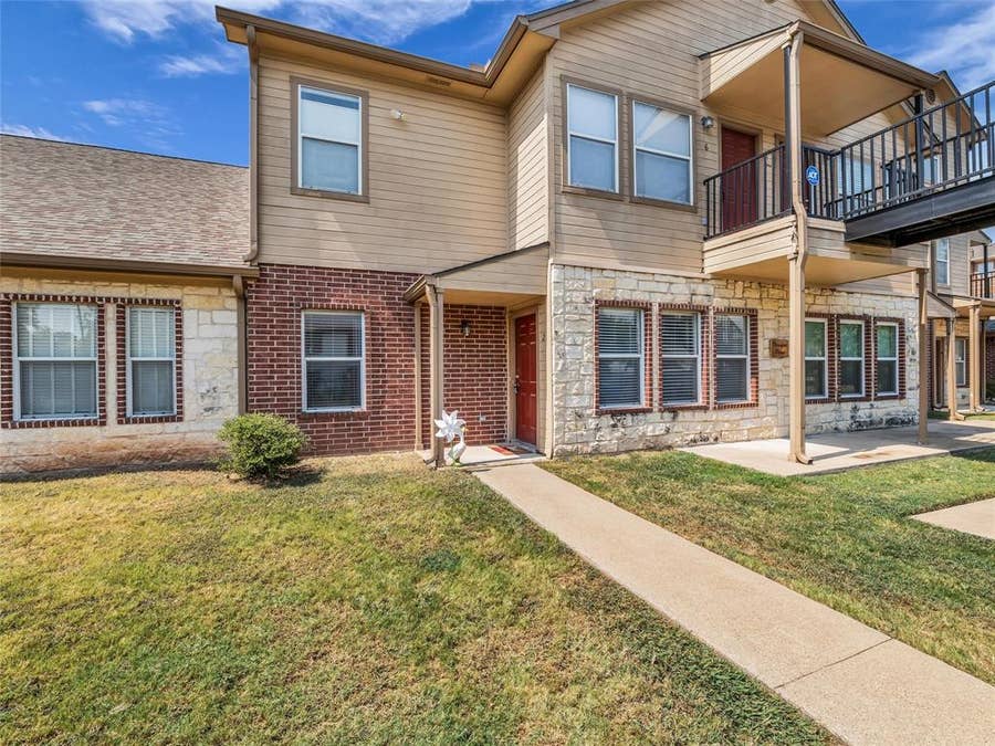Property photo for 1401 Bagby Avenue, #2, Waco, TX