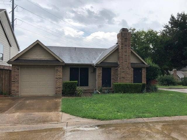Property photo for 2900 Myrtlewood Lane, Plano, TX