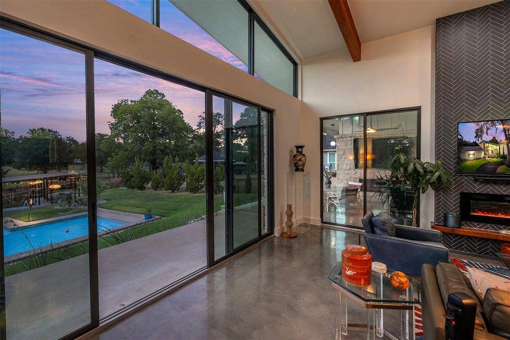 105 Azalea Court, Trinidad, TX 75163 105 Azalea Court, Trinidad, TX 75163