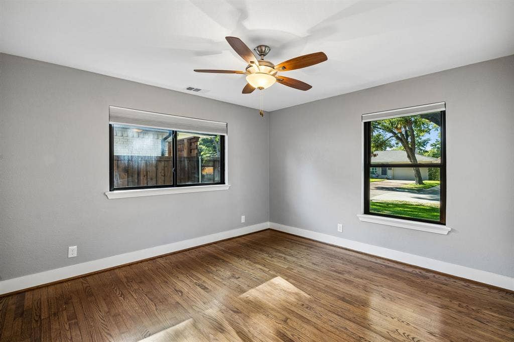 9815 Fitzroy Drive, Dallas, TX 75238 9815 Fitzroy - Tom Hughes Team - Secondary Bedroom