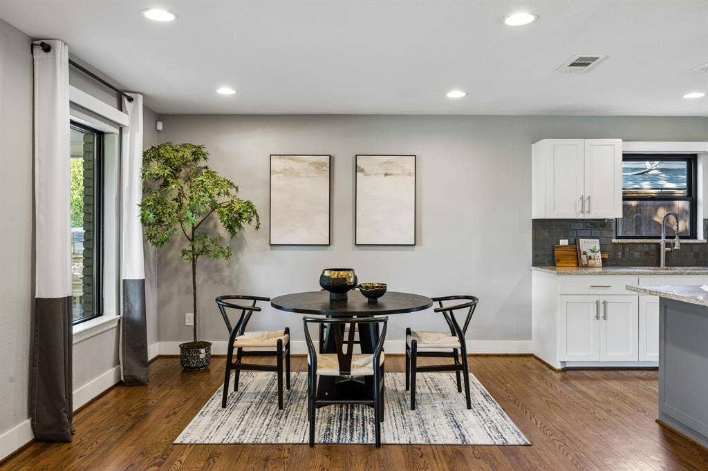 9815 Fitzroy Drive, Dallas, TX 75238 9815 Fitzroy - Tom Hughes Team - Dining Area