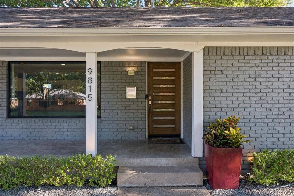 9815 Fitzroy Drive, Dallas, TX 75238 9815 Fitzroy - Tom Hughes Team - Front of Home