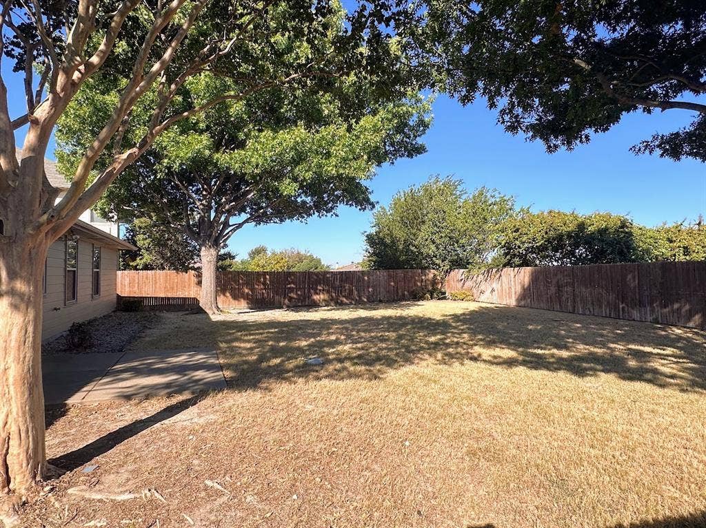 9220 Lenox Drive, McKinney, TX 75071 9220 Lenox Drive, McKinney, TX 75071
