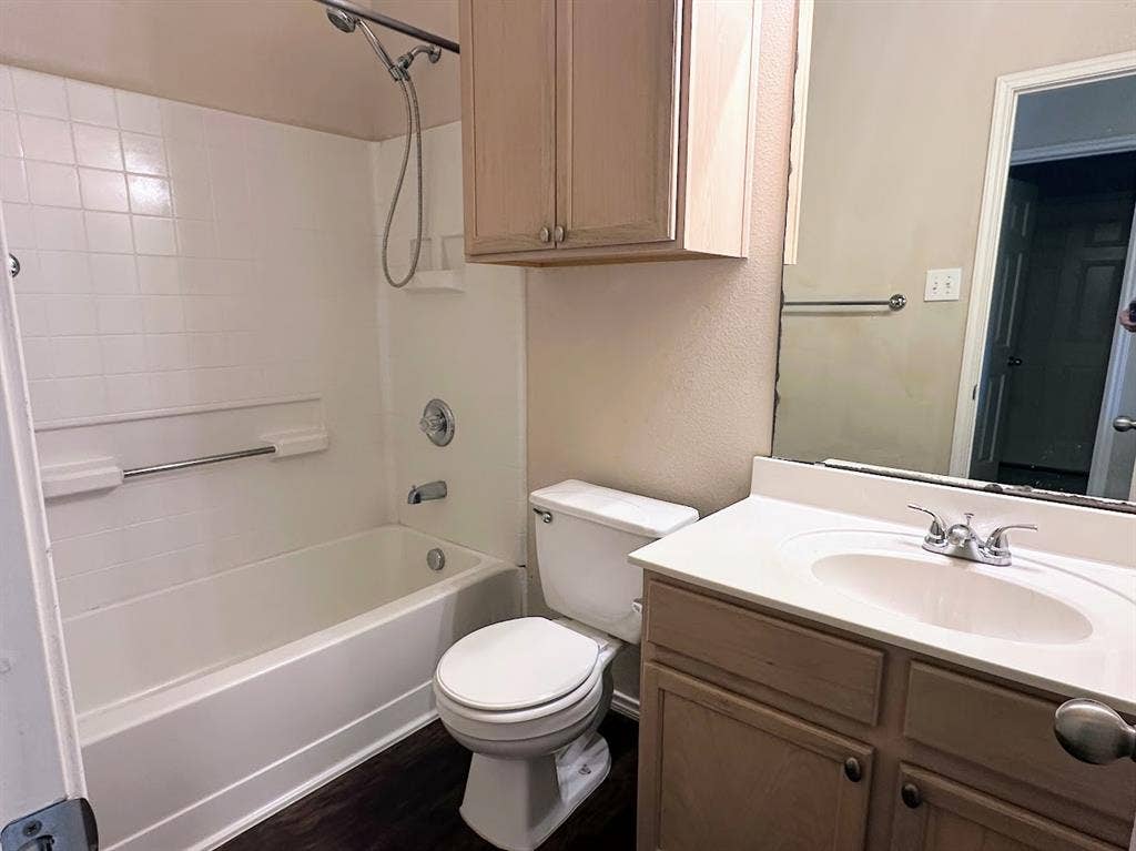 9220 Lenox Drive, McKinney, TX 75071 9220 Lenox Drive, McKinney, TX 75071