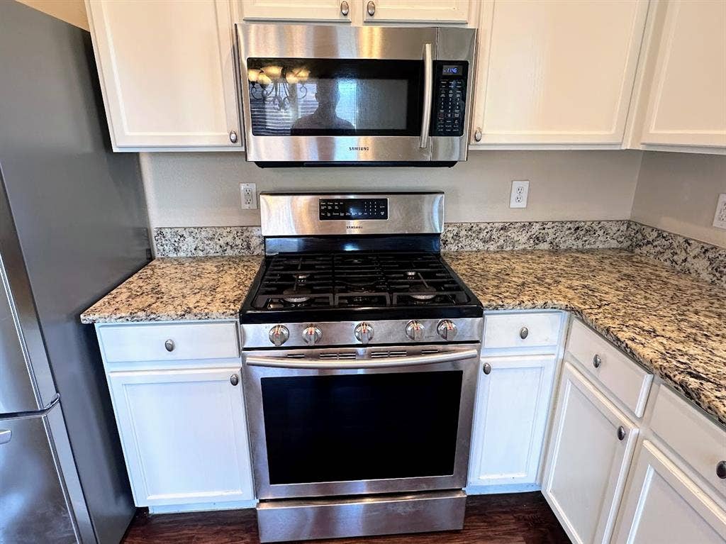 9220 Lenox Drive, McKinney, TX 75071 9220 Lenox Drive, McKinney, TX 75071