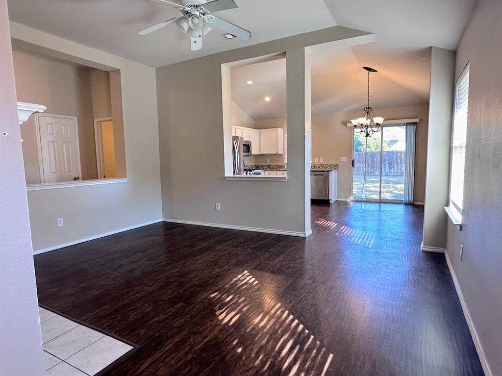 9220 Lenox Drive, McKinney, TX 75071 9220 Lenox Drive, McKinney, TX 75071