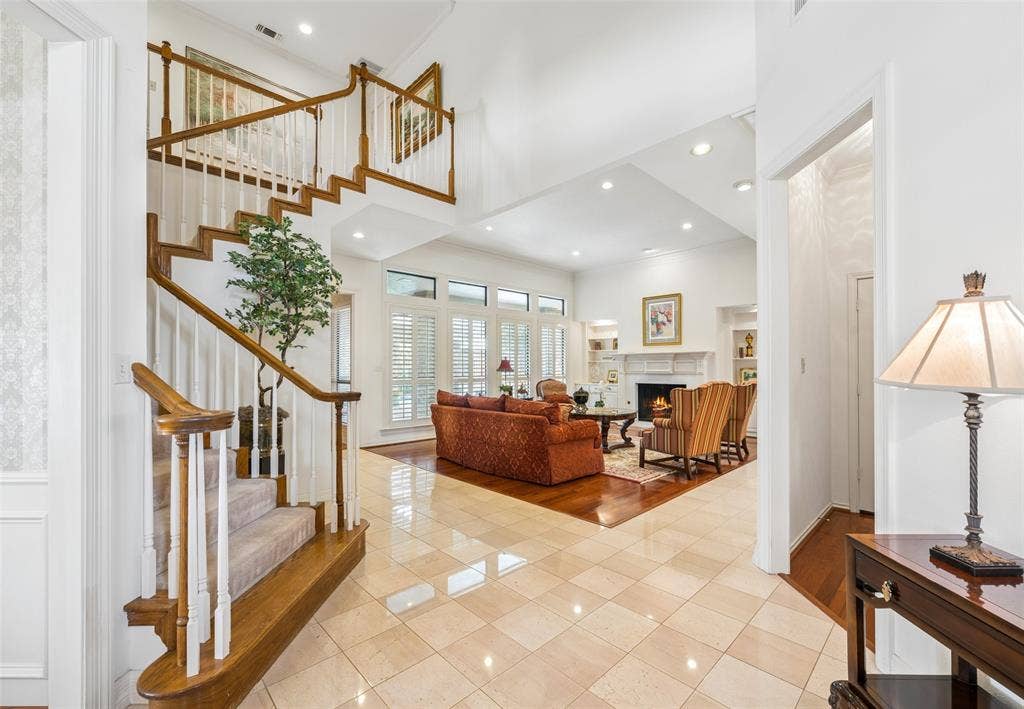 4428 Hollow Oak Drive, Dallas, TX 75287 4428 Hollow Oak Drive, Dallas, TX 75287