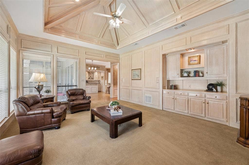 4428 Hollow Oak Drive, Dallas, TX 75287 4428 Hollow Oak Drive, Dallas, TX 75287