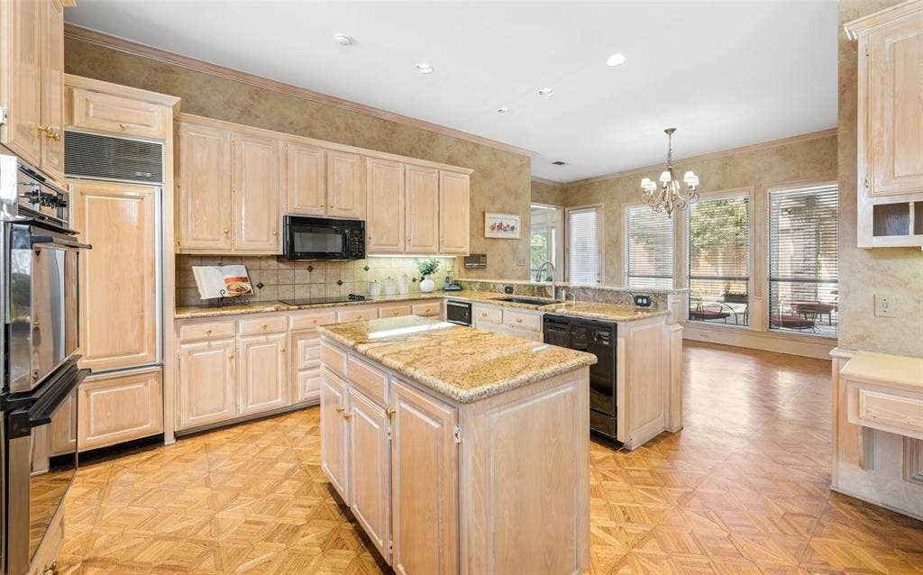 4428 Hollow Oak Drive, Dallas, TX 75287 4428 Hollow Oak Drive, Dallas, TX 75287
