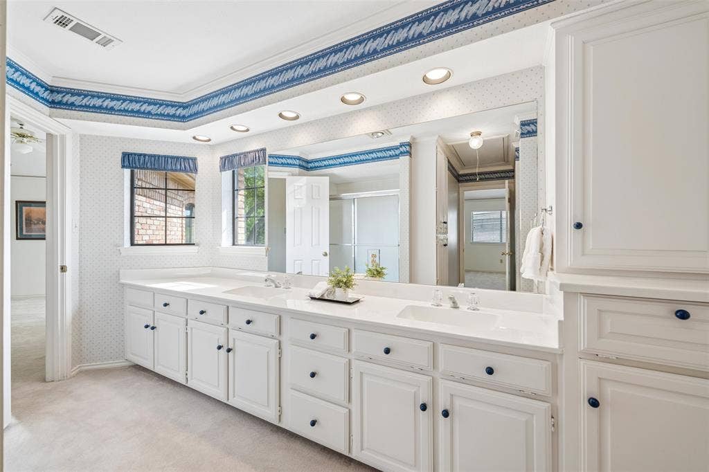 4428 Hollow Oak Drive, Dallas, TX 75287 4428 Hollow Oak Drive, Dallas, TX 75287