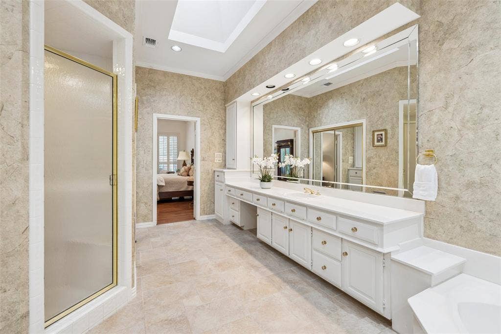 4428 Hollow Oak Drive, Dallas, TX 75287 4428 Hollow Oak Drive, Dallas, TX 75287
