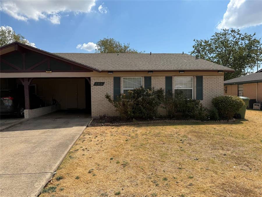 Property photo for 306 Evelyn Drive, Garland, TX