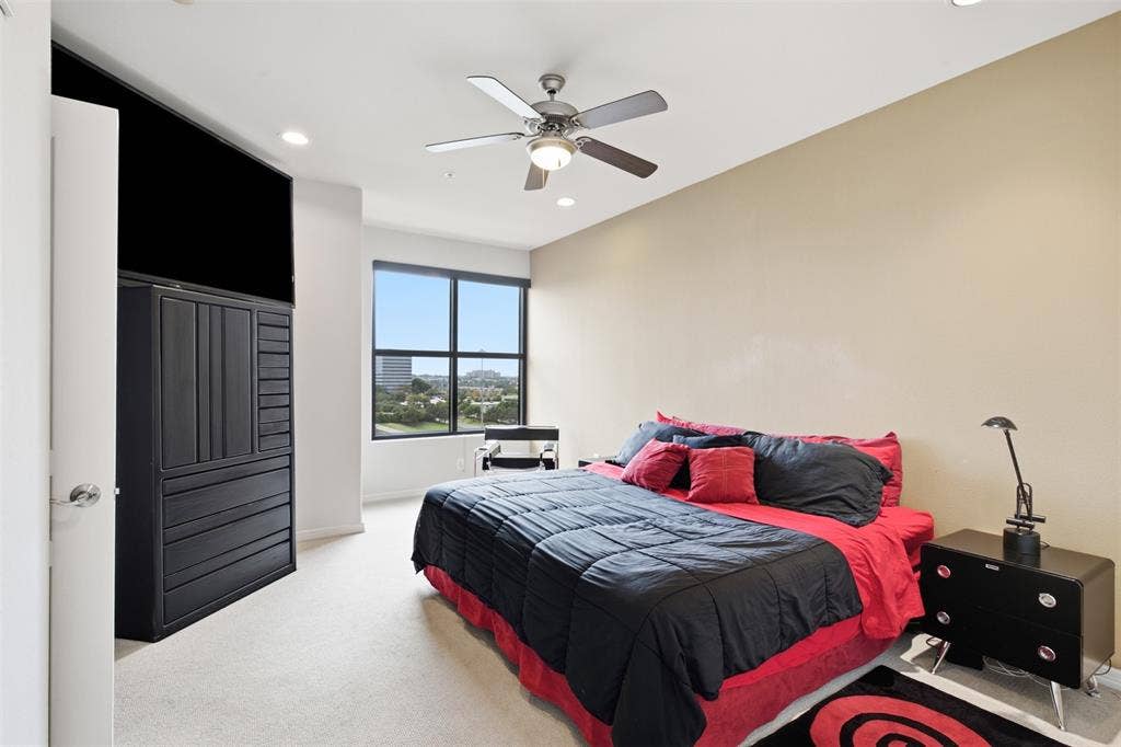 330 Las Colinas Boulevard E, #1216, Irving, TX 75039 Recessed lighting, ceiling fan, carpeted flooring, and expansive window