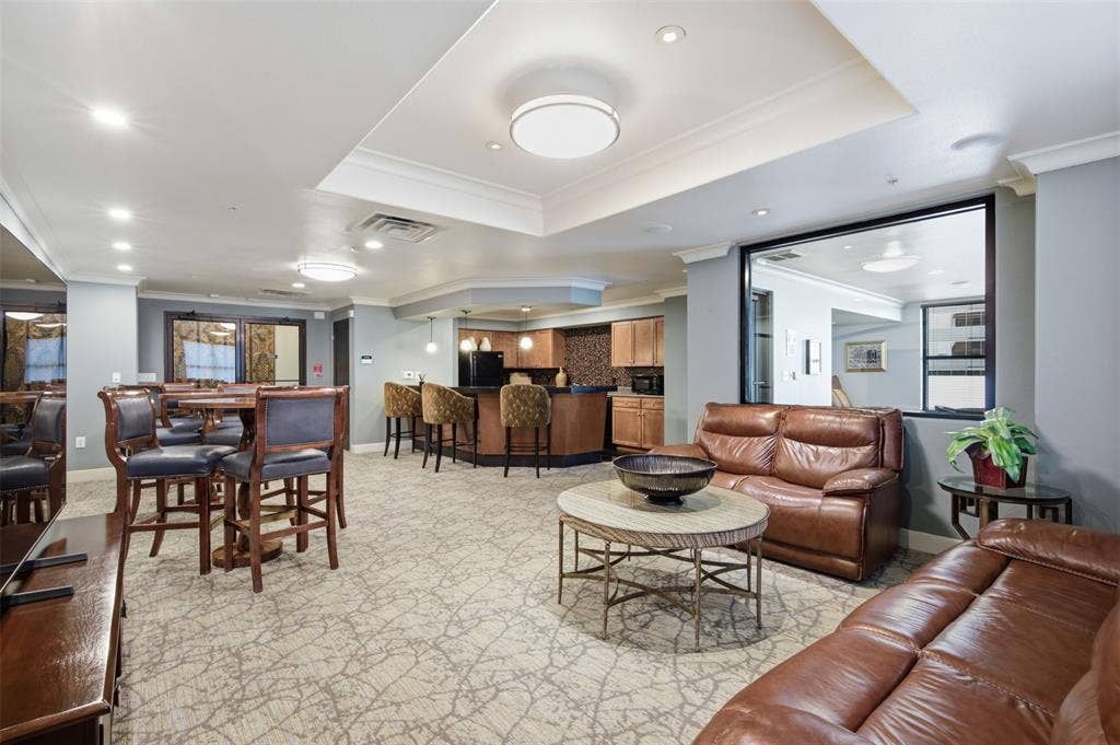 330 Las Colinas Boulevard E, #1216, Irving, TX 75039 Grand Salon community area for hosting parties.