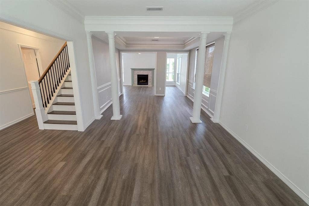 2009 Antwerp Avenue, Plano, TX 75025 2009 Antwerp Avenue, Plano, TX 75025