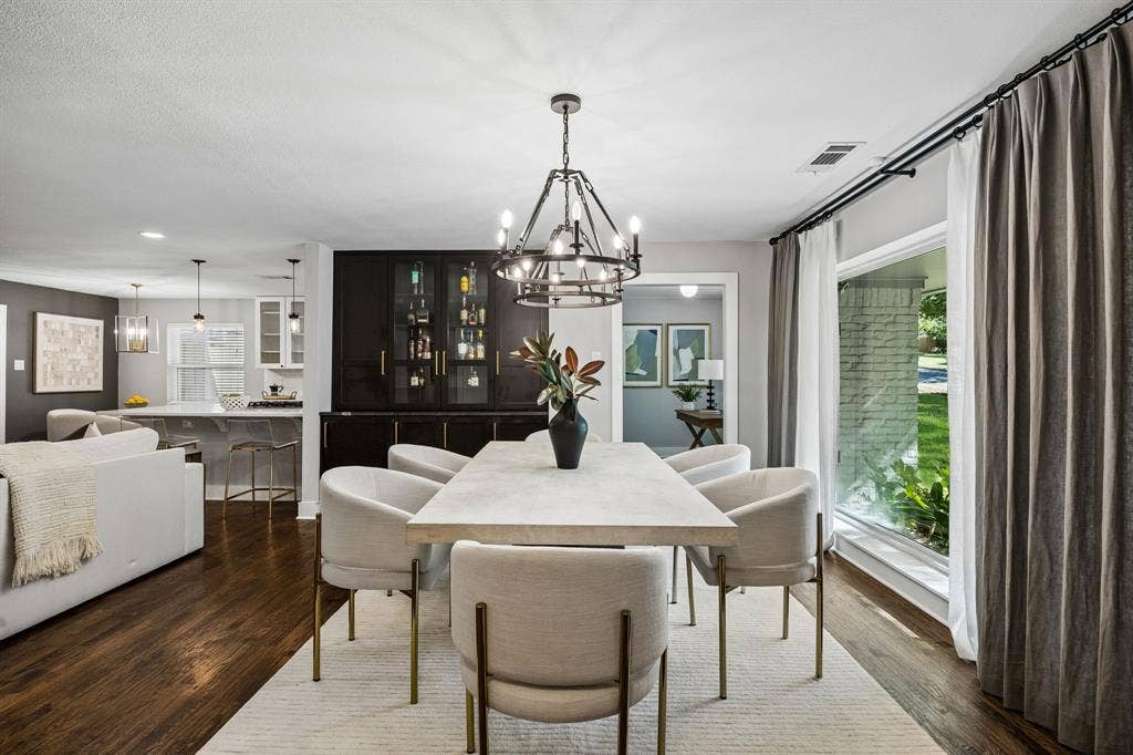 9021 Aldwick Drive, Dallas, TX 75238 9021 Aldwick - Tom Hughes Team - Dining Room