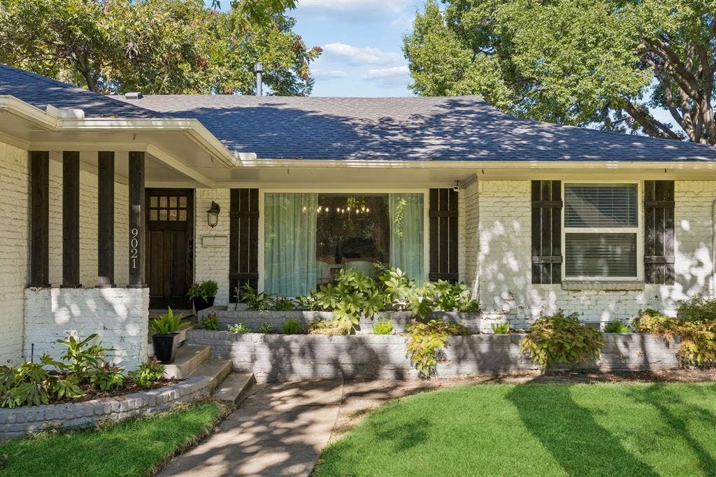 9021 Aldwick Drive, Dallas, TX 75238 9021 Aldwick - Tom Hughes Team - Front of Home