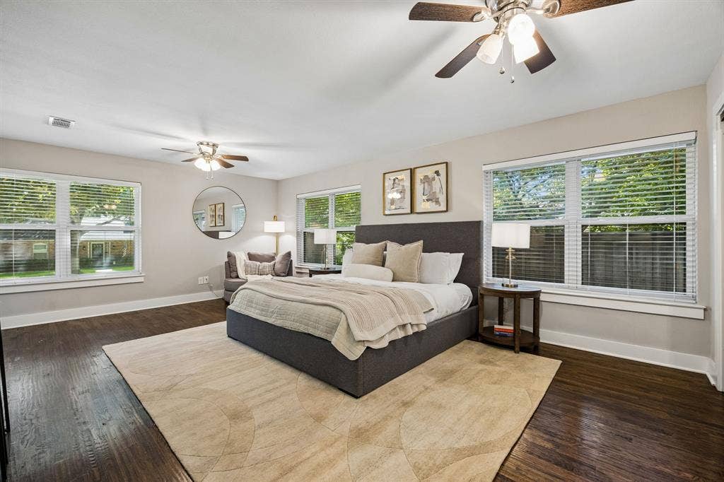 9021 Aldwick Drive, Dallas, TX 75238 9021 Aldwick - Tom Hughes Team - Primary Bedroom