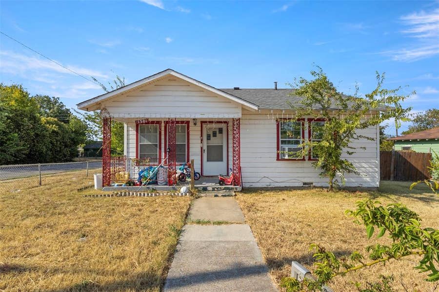 Property photo for 1301 E Ramsey Avenue, Fort Worth, TX