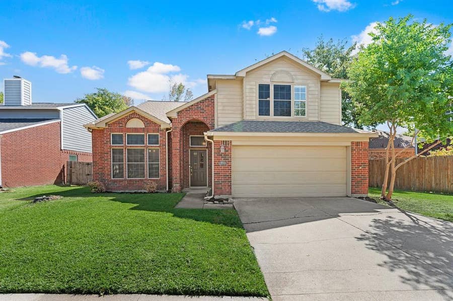 Property photo for 3300 Stone Bridge Drive, Flower Mound, TX