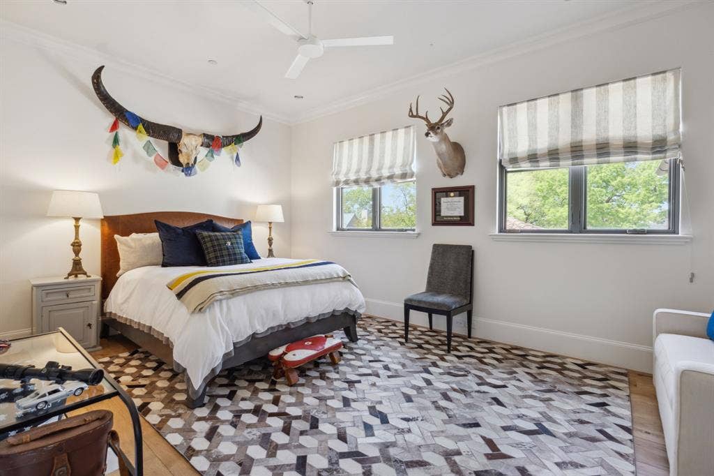 4222 Brookview Drive, Dallas, TX 75220 4222 Brookview Drive, Dallas, TX 75220